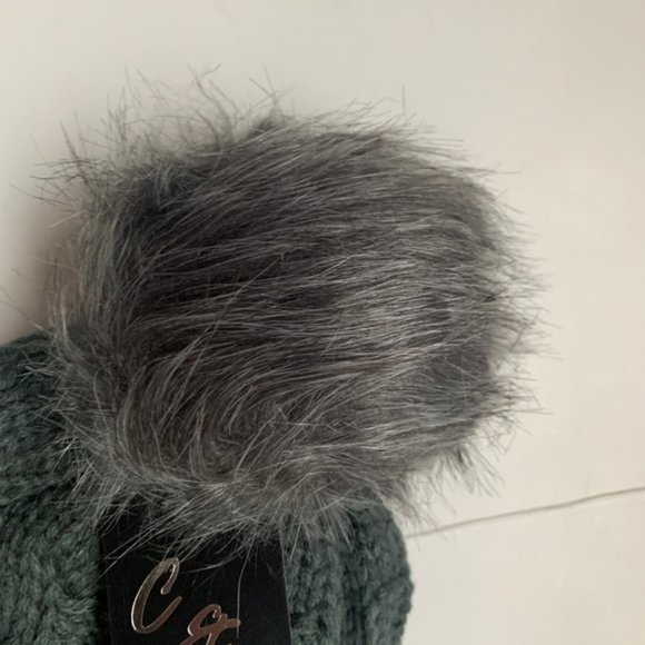 Dark gray knit fur-lined beanie NWT - Picture 2 of 2